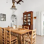 Bini Yaya - Cap Den Font Villa Sant Lluis