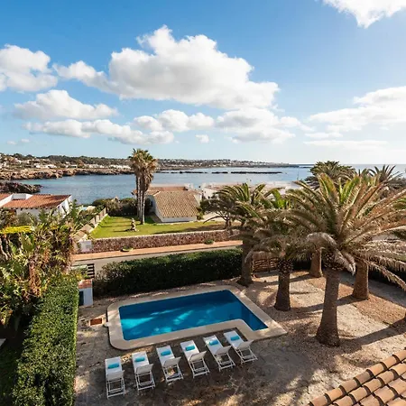 Bini Yaya - Cap Den Font 빌라 *