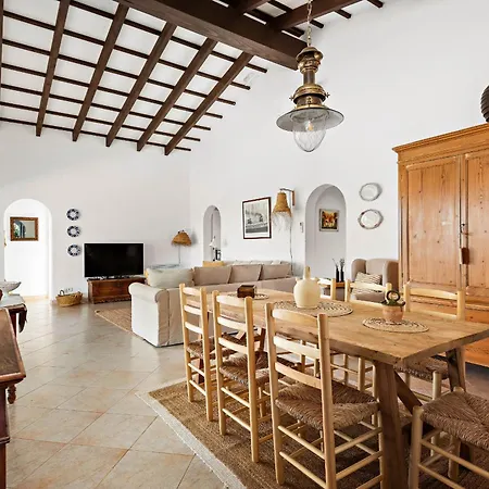 Bini Yaya - Cap Den Font * Sant Lluís