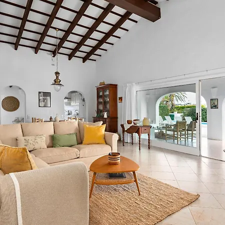 Bini Yaya - Cap Den Font Villa Sant Lluís